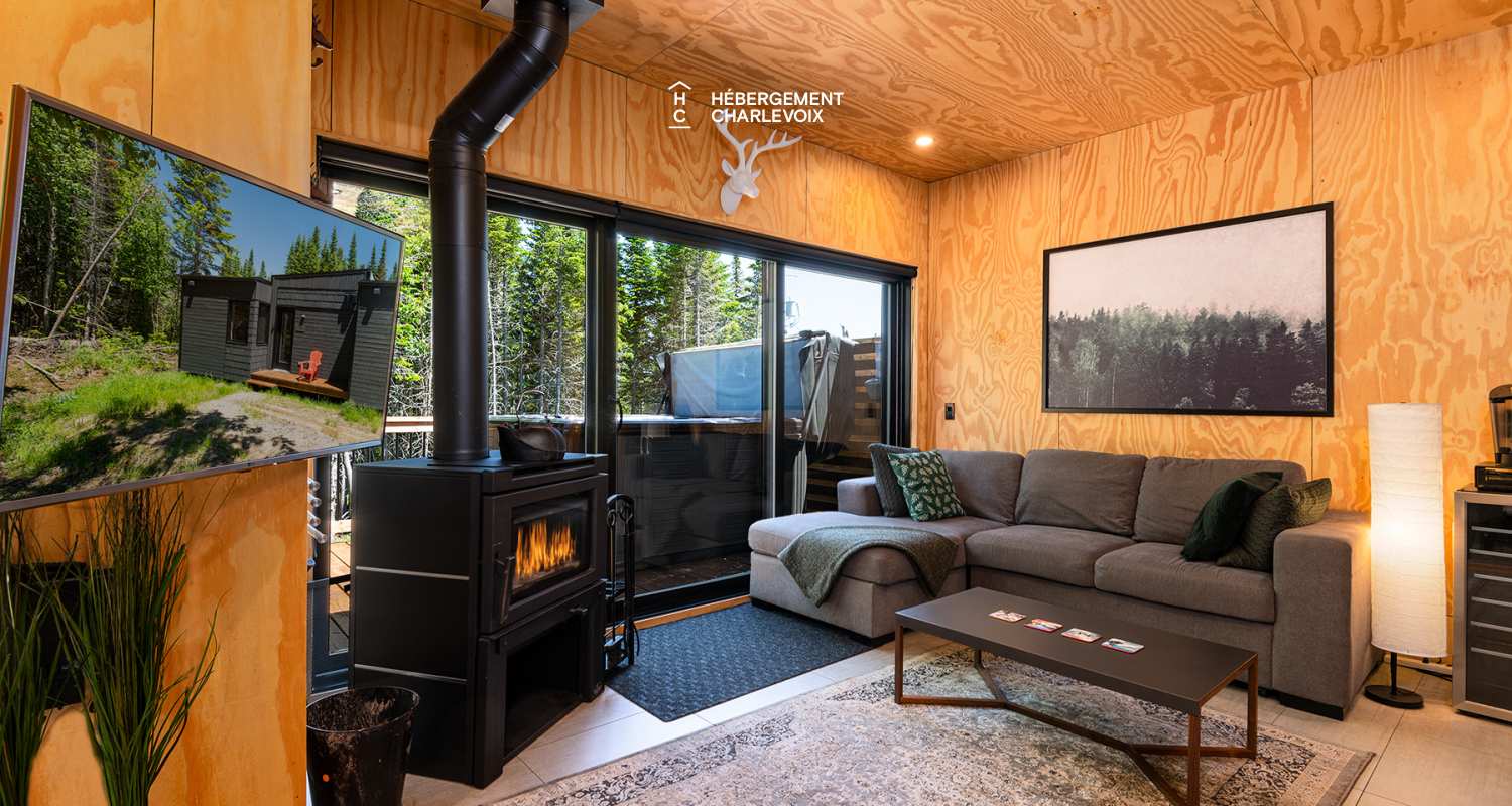 Refuge-16-A - Tini-house at the top the Massif